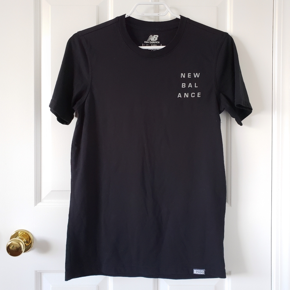 New Balance Men's Black Short-Sleeve Logo Tee